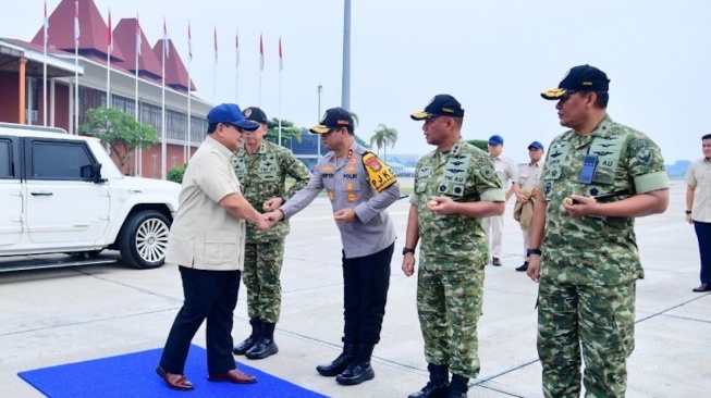Prabowo Berangkat Menuju Aceh Pagi Ini: Kita Buktikan Reaksi Pemerintah Cepat