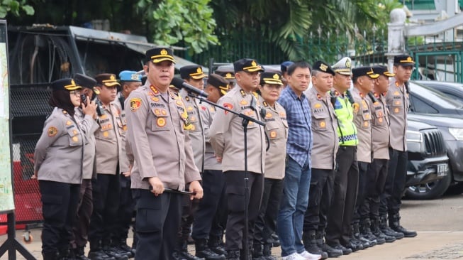 Ribuan personel gabungan mengamankan aksi unjuk rasa Apdesi. (Dok. Polres Metro Jakarta Pusat)