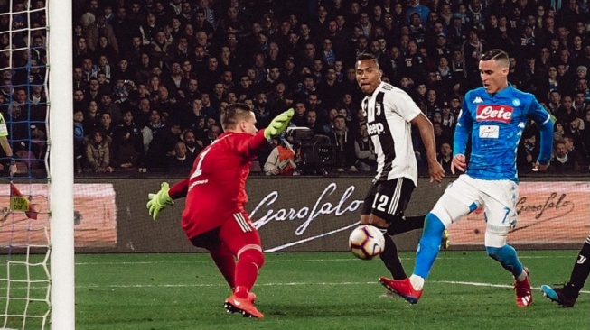 Napoli Permalukan Juventus 2-1, Kembali ke Puncak Klasemen Liga Italia