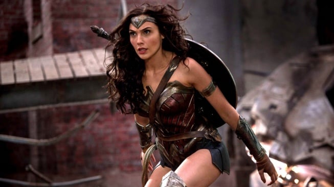 Film Wonder Woman yang dibintangi Gal Gadot dan Chris Pine akan tayang Senin (8/12/2025) malam ini pukul 21.00 WIB di Trans TV. [YouTube]