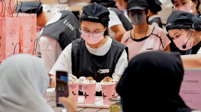 Molly Tea Resmi Hadir di Jakarta: Aroma Bunga Mewah dari China Kini Bisa Dinikmati di Mal Favoritmu!
