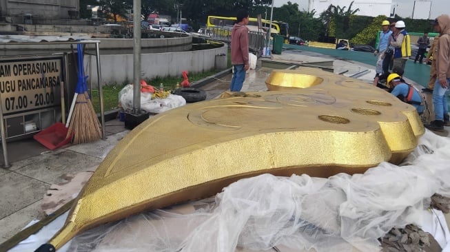 Mahkota Kujang Tugu Pancakarsa Ternyata Pakai Bahan Kuningan, Ini Spesifikasinya