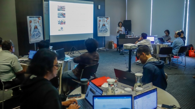 Perkuat Newsroom di Era Digital, Local Media Community, Suara.com dan Google Gelar TOT AI Jurnalis