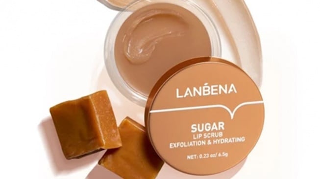 Pilihan lip scrub harga terjangkau. (Shopee)