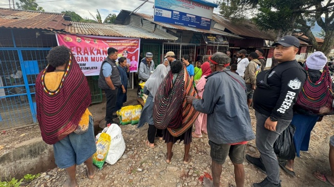 Brigjen Ade Safri Pastikan Distribusi Beras SPHP Aman hingga Pelosok Papua