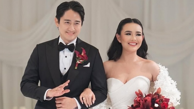 Kaleidoskop 2025: 9 Artis Gandeng Pacar Baru, Ada yang Langsung Nikah!