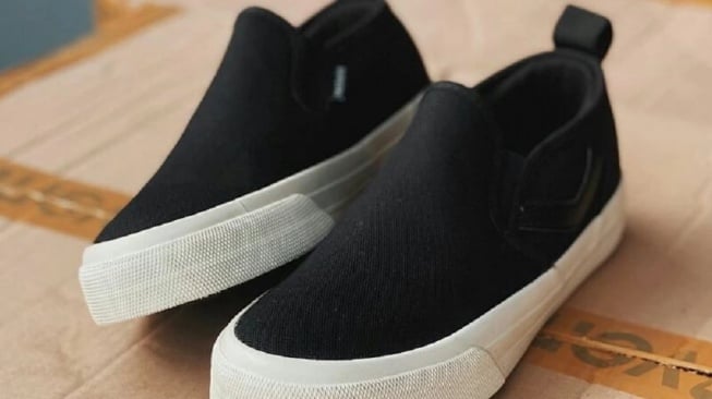 Ventela Icon Black Natural (Shopee/Ventela Store Bandung)