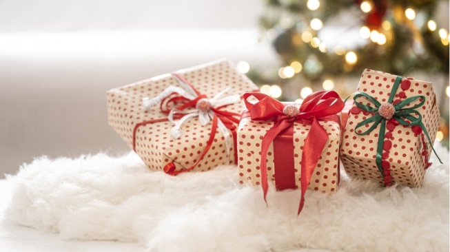 10 Ide Kado Natal Murah tapi Berkesan, Bikin Penerima Senyum Lebar