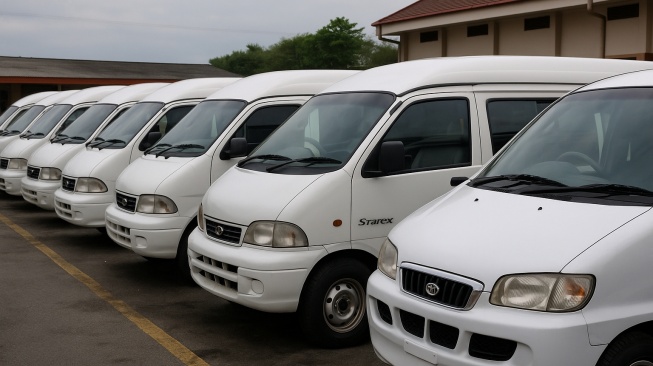 7 Mobil Bekas 9 Penumpang di Bawah Rp100 Juta untuk Usaha Travel, Muat Banyak & Irit