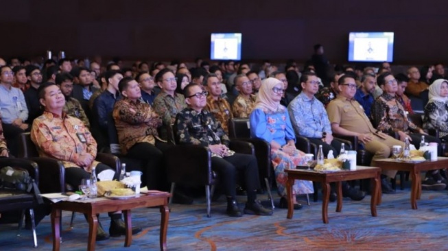 Dukcapil Bantu Warga Terdampak Banjir di Sumatera untuk Segera Dapatkan Layanan Adminduk