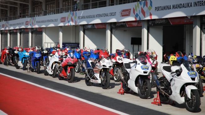 Dari Bengkel ke Lintasan Balap, Mitra Bengkel Rasakan Sensasi Jadi Pembalap Sehari