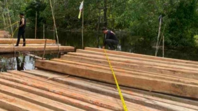 Berkat Laporan Warga, Polisi Sita 8 Ton Kayu Ilegal di Kepulauan Meranti