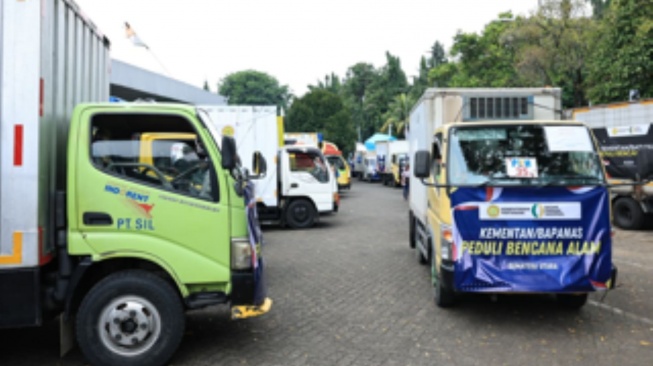Mentan Amran Kembali Lepas 153 Truk Bantuan Banjir Sumatra
