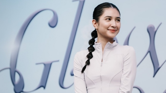 'Gong' Skincare Mikha Tambayong yang Bikin Kulitnya Selalu Flawless, Apa Itu?
