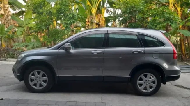 5 rekomendasi mobil SUV bekas di bawah Rp100 juta. (OLX)