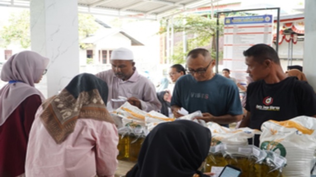 Kementan Minta Publik Kawal Ketat Bantuan Beras 1.200 Ton Senilai Rp16 Miliar untuk Sumatra