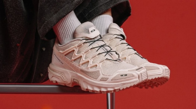 4 Rekomendasi Sepatu Lokal Senyaman Salomon Ori, Harga Lebih Bersahabat