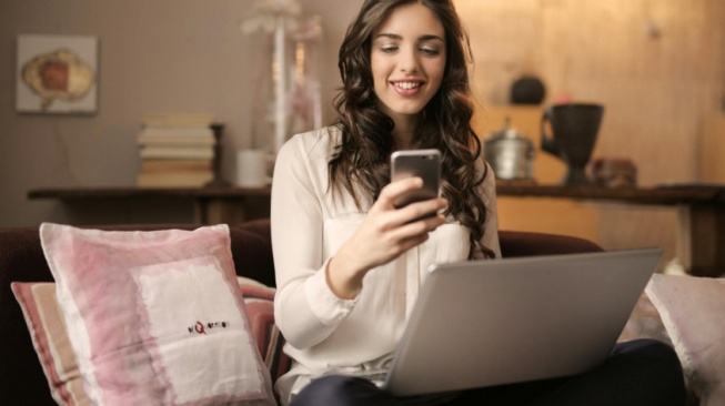 5 Cara Cek Resi JNT Lewat HP, Lacak Paket Jadi Lebih Cepat dan Praktis