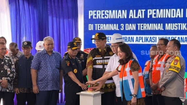Purbaya Resmikan 3 Teknologi AI Canggih di Pelabuhan, Biar Kerja Bea Cukai Tak Lagi Lambat
