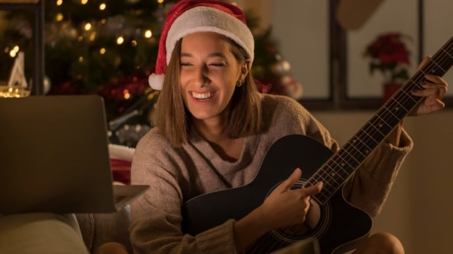 ilustrasi lagu natal (freepik)