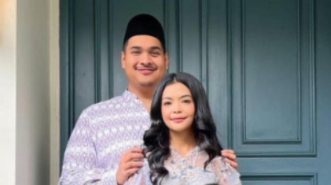 Profil Niena Kirana, istri Dito Ariotedjo. (Instagram)