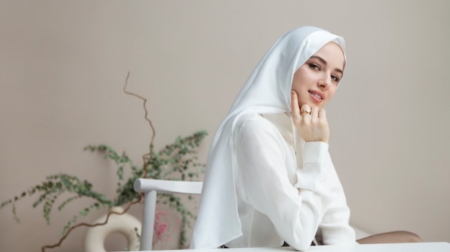 5 Body Serum untuk Hijabers, Kulit Cerah Bebas Belang dan Wangi Seharian
