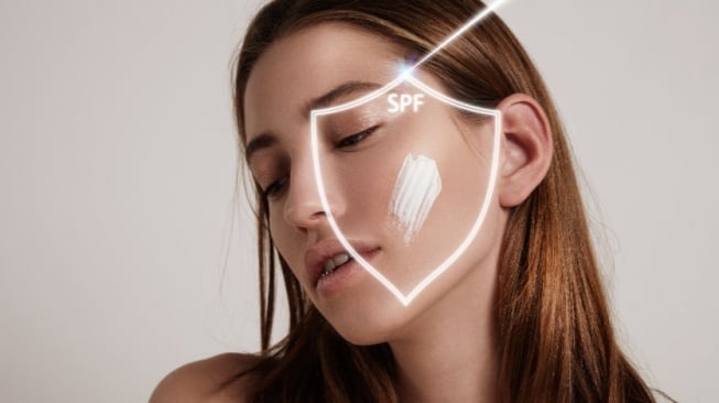 7 Sunscreen Anti Aging untuk Ibu Rumah Tangga agar Wajah Awet Muda
