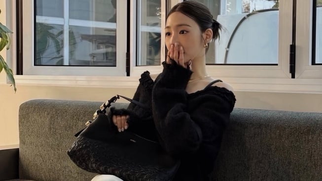 Outfit Tiffany SNSD (IG/@tiffanyyoungofficial)