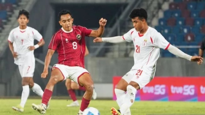 Cuplikan duel Timnas Indonesia vs Myanmar di laga penentuan Grup C SEA Games 2025. (ANTARA FOTO/NAY/sth/foc)
