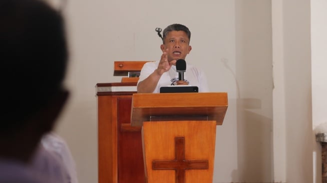 Dari Sel ke Mimbar: Intip Momen Ferdy Sambo Ikuti Praise and Worship di Lapas Cibinong Jelang Natal