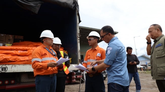 Bahlil Tepati Janji, Kirim Genset Hingga Tenda ke Warga Batang Toru & Pulihkan Infrastruktur Energi