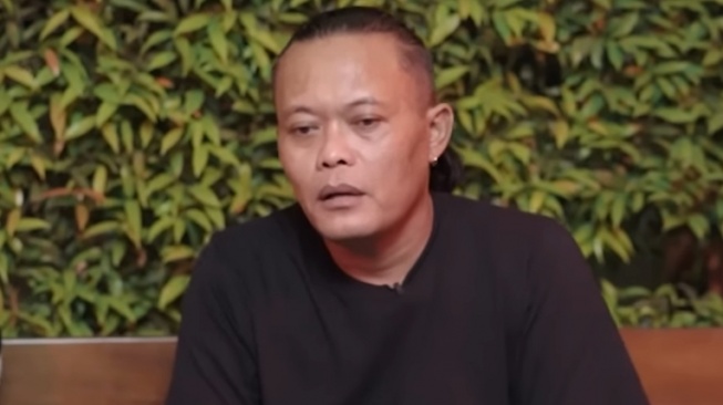 Merinding! Sule Didatangi Almarhumah Mantan Istri, Kasih Petunjuk Mengejutkan soal Pacar