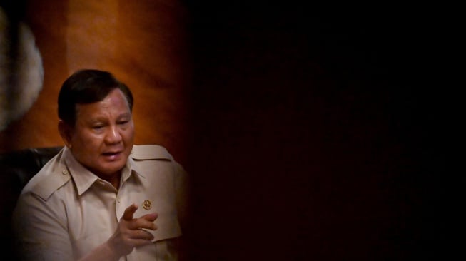 Prabowo Panggil Menteri ke Hambalang, Ada Target Soal Pembangunan Hunian Korban Bencana