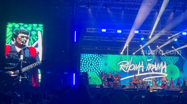 Konser Rhoma Irama di Stadion International Velodrome, Jakarta Timur pada Sabtu, 13 Desember 2025. [Suara.com/Rena Pangesti]