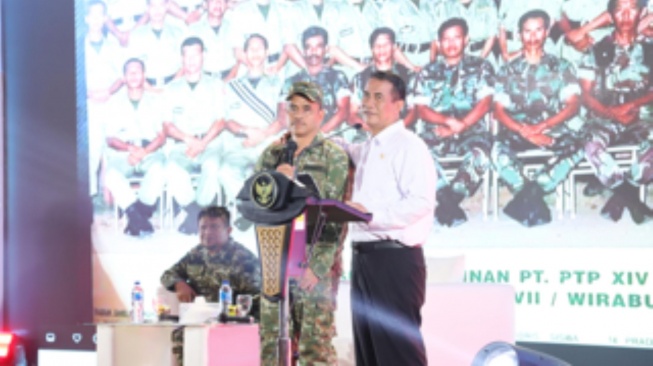 Di Hadapan Ribuan Kepala Desa se-Sulsel, Mentan Amran Bicara Soal Kunci Sukses hingga Hilirisasi