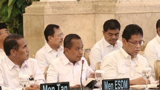 Bahlil Lapor ke Prabowo Soal Energi Pasca-Bencana: Insyaallah Aman Bapak