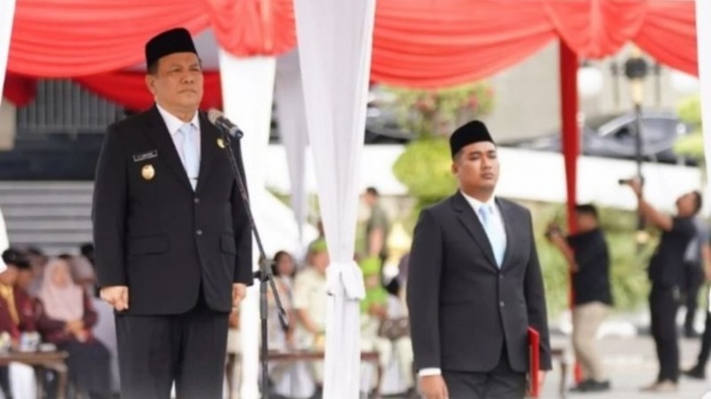 KPK Geledah Rumah Dinas Plt Gubernur Riau SF Hariyanto