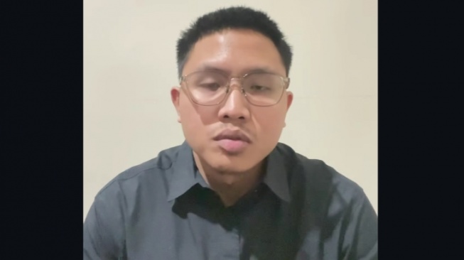 Hina Suku Sunda, YouTuber Resbob Resmi Dikeluarkan dari Universitas Wijaya Kusuma Surabaya