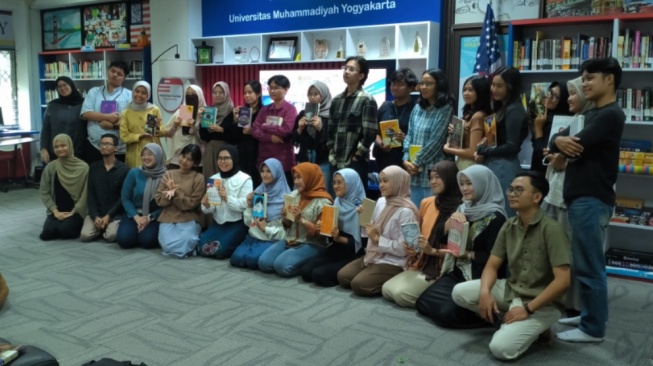 Komunitas Aksaraya Semesta Bangkitkan Cinta Buku Fisik di Kalangan Gen Z