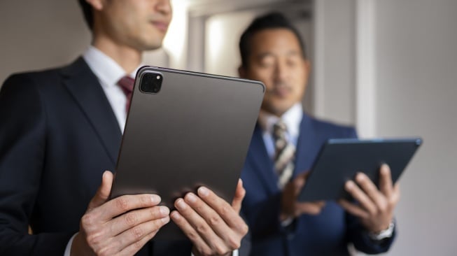 4 Tablet RAM 12 GB untuk Produktivitas Berat dan Multitasking Lancar