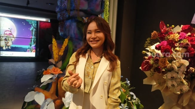 Tanpa Dibayar, Rossa Perdana Dubber Semut di Instalasi Edukasi Lingkungan 'Pipilaka Calling'