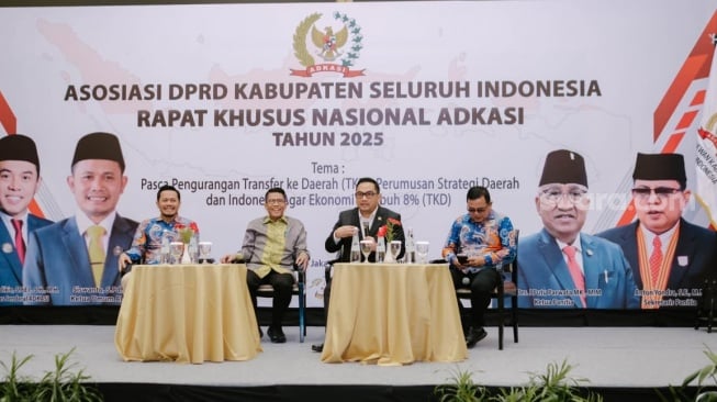 Ketua Komisi XI DPR Ungkap Alasan TKD Turun, ADKASI Tantang Daerah Buktikan Kinerja