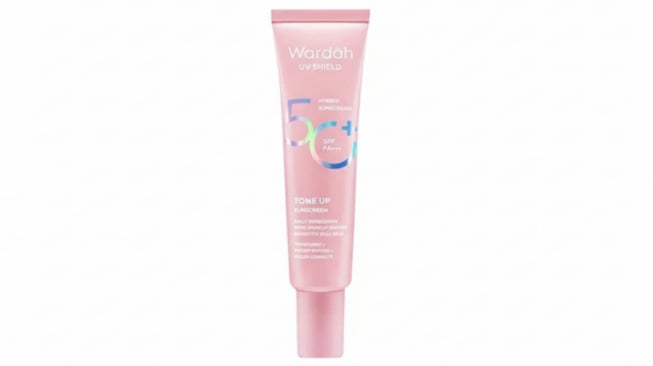 Wardah Sunscreen UV Shield Tinted Tone Up SPF 50 PA (Brand)