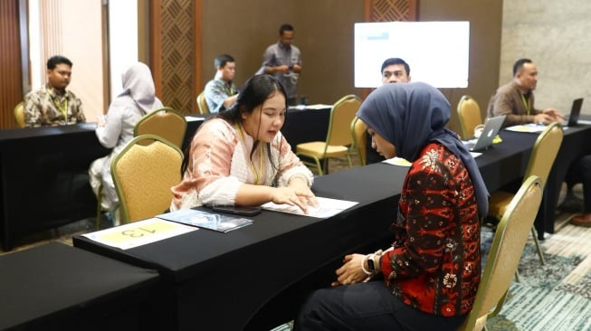 Speed Business Dating atau sesi pertemuan Penjual dan Pembeli secara 1 on 1 pada acara PaDi Business Forum & Showcase (PBFS) 2025 di The Gade Tower, Jakarta Pusat pada (10/12/2025) (Dok: Telkom)