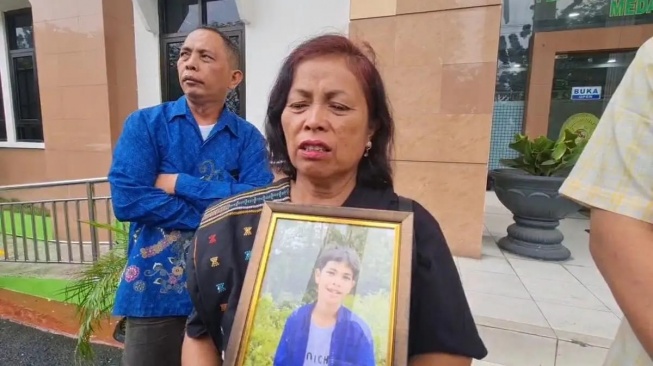 Peradilan Militer Dinilai Tidak Adil, Keluarga Korban Kekerasan Anggota TNI Gugat UU ke MK