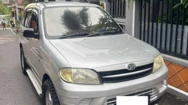 Daihatsu Taruna 2006. (OLX)