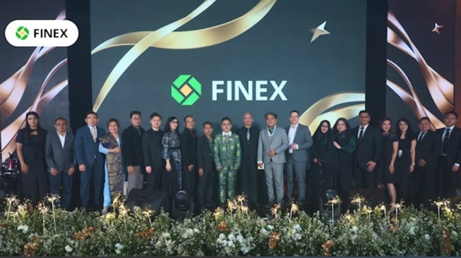 Finex Menandai Ulang Tahunnya yang ke-13 dengan Gala Dinner