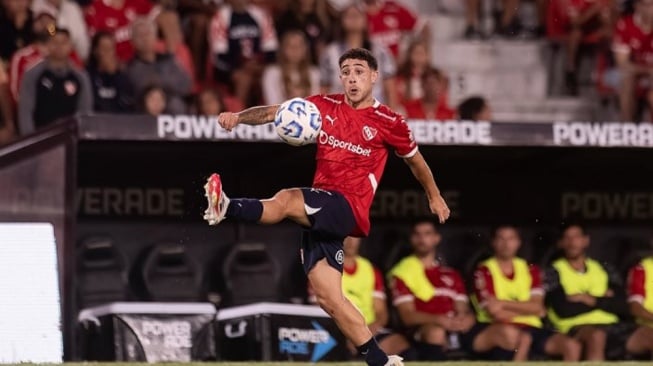 Kata-kata Santiago Montiel Usai Kalahkan Rizky Ridho di Puskas Award 2025