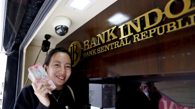 Nilai Tukar Rupiah Melemah pada Akhir Pekan, Ini Penyebabnya