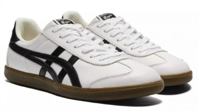 7 Sepatu Lokal Mirip Onitsuka Tiger Ori: Kualitas Tak Kalah, Harga Ramah di Kantong